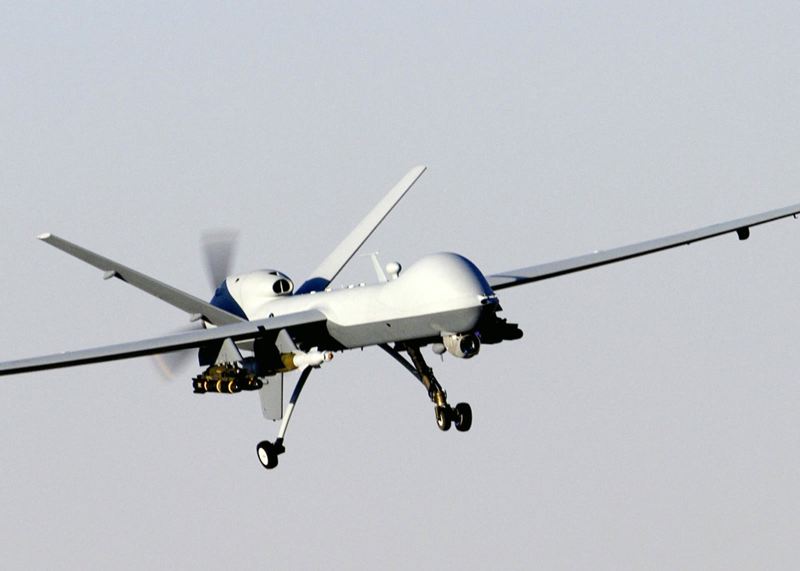 MQ-9 Reaper insansız hava aracı uçuşta (arşiv)