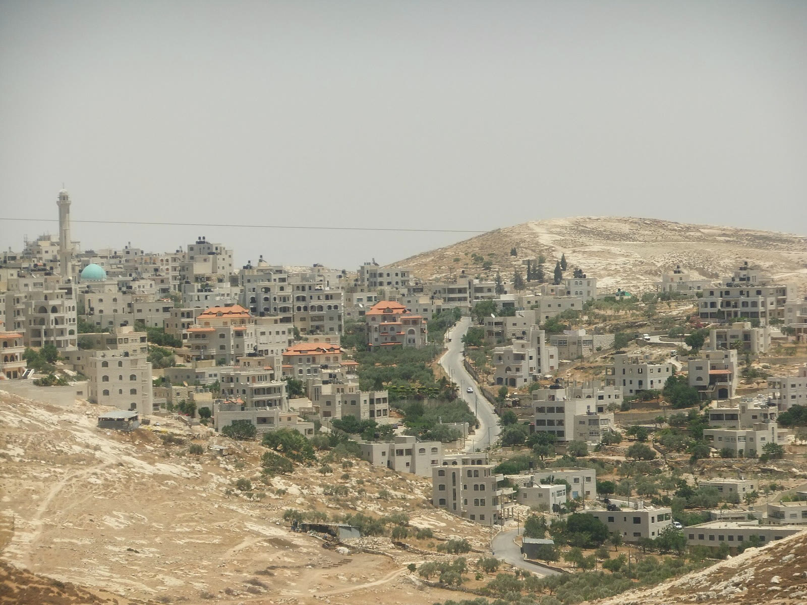 The town of Mikhmas northeast of East Jerusalem (archive)