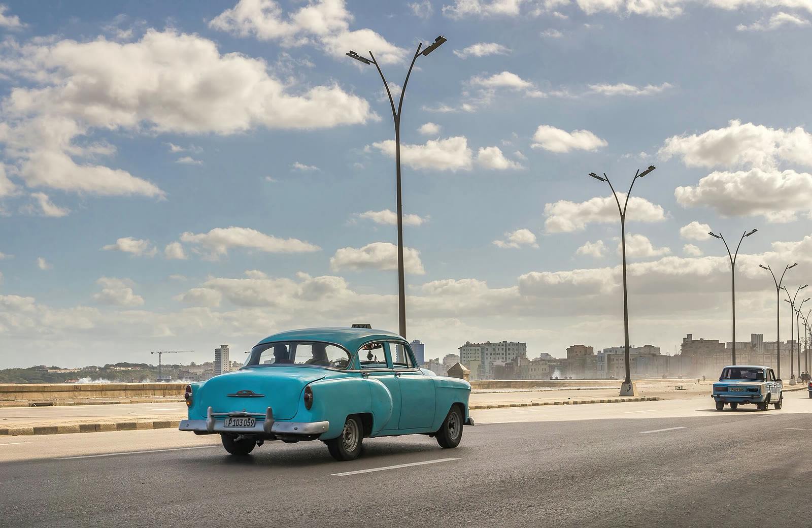 Küba’nın başkenti Havana’daki Malecón sahil yolu (arşiv)