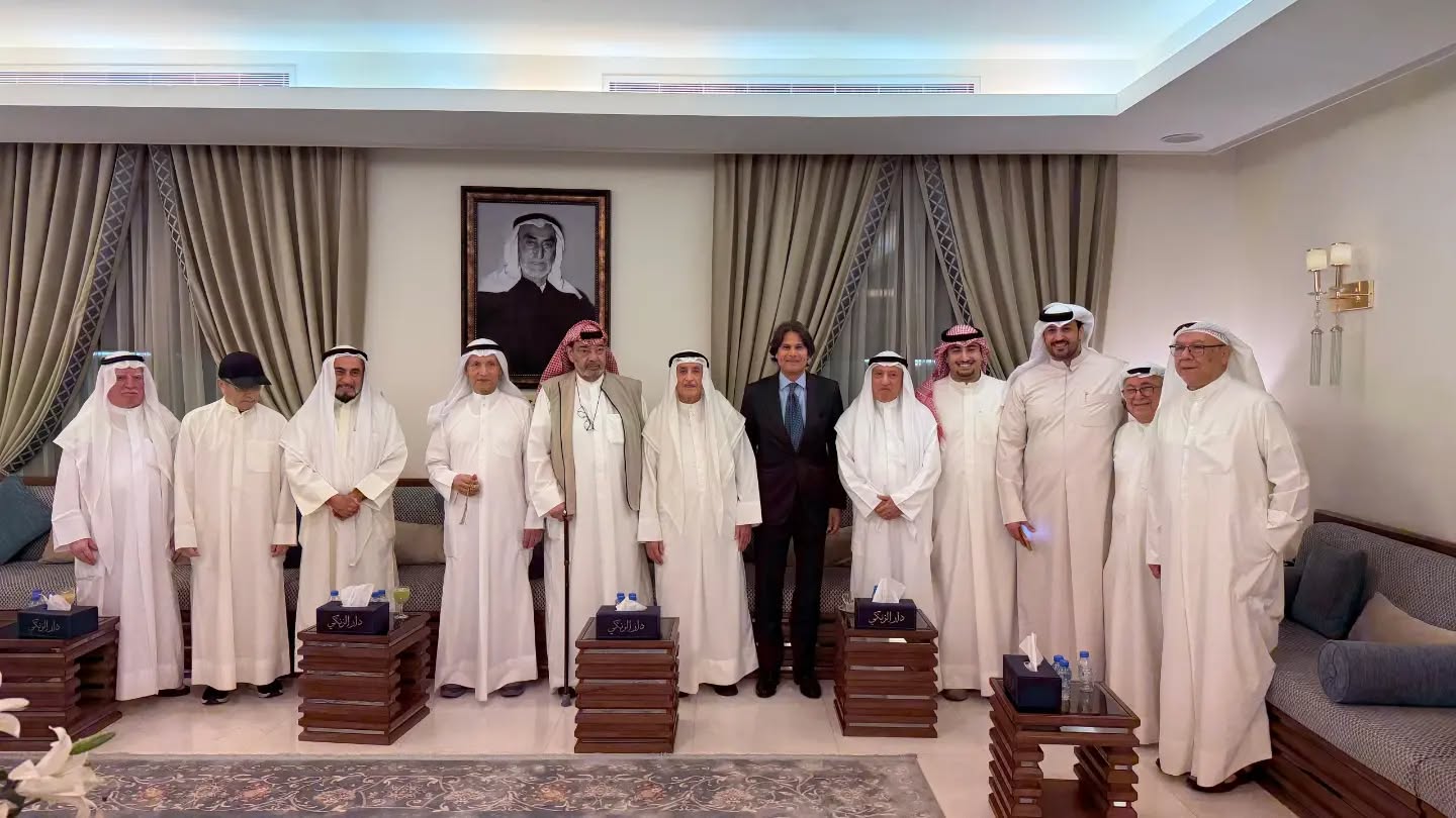 Ambassador Can Oğuz with guests at the Al-Zanki family diwaniya