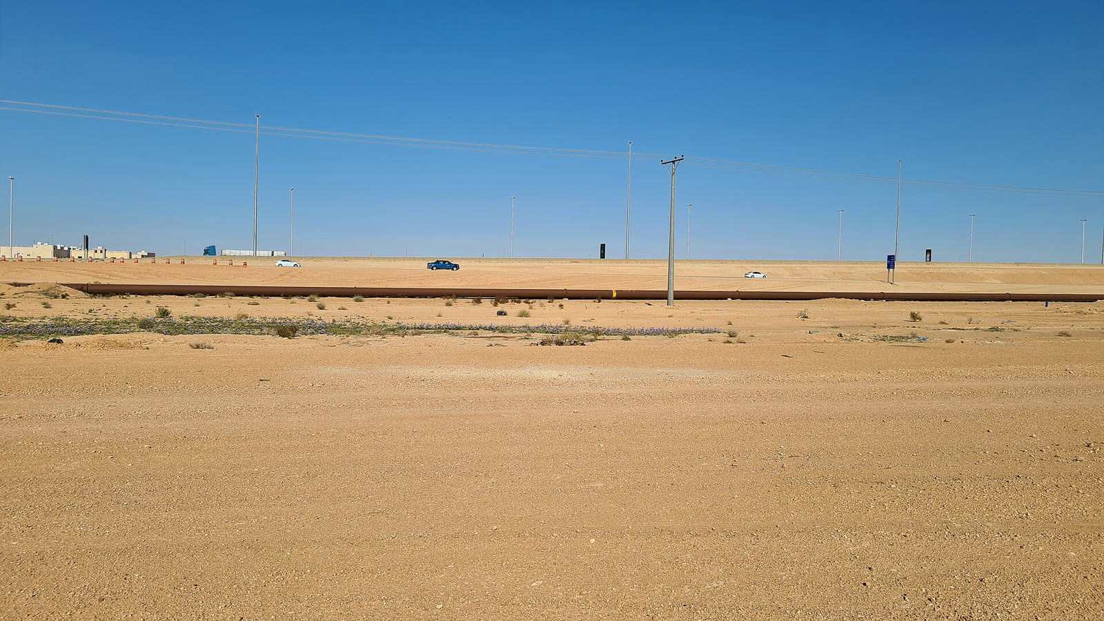 خط أنابيب تاريخي قرب مدينة عرعر السعودية بالقرب من الحدود العراقية (أرشيف)
