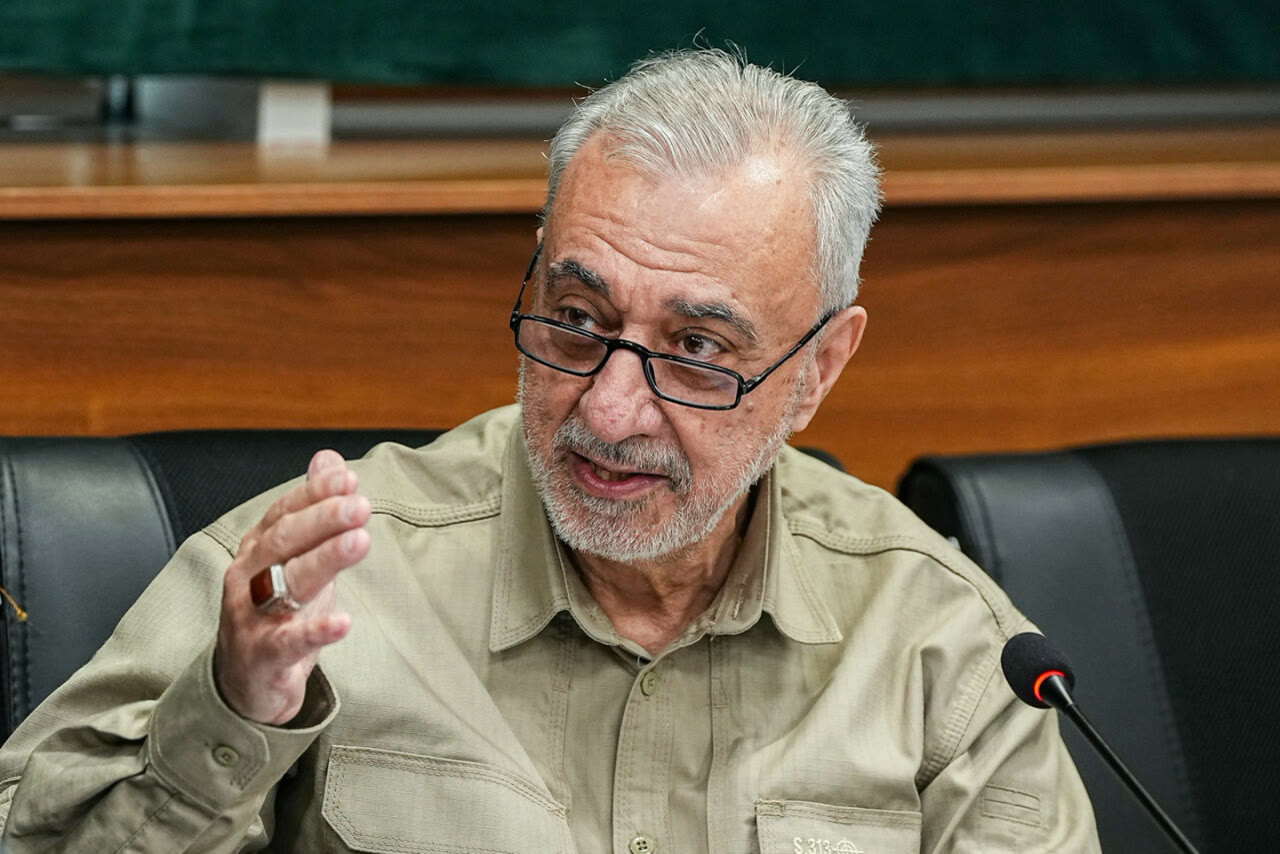 وزير الدفاع الإيراني مهرداد أخلاقي