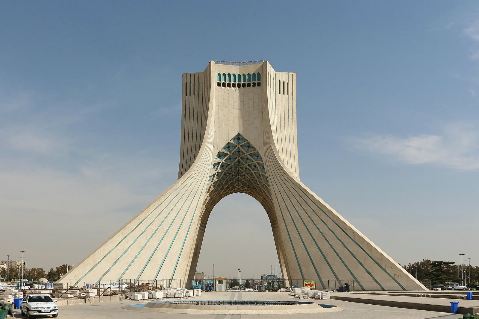 برج آزادي في طهران