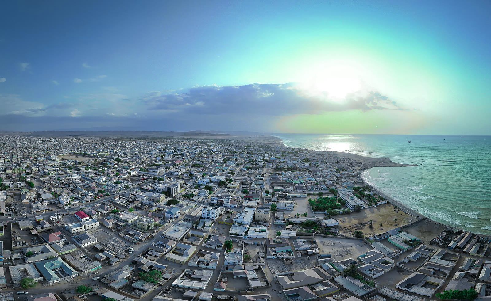 Puntland'ın liman kenti Bosaso'dan havadan görünüm (arşiv)