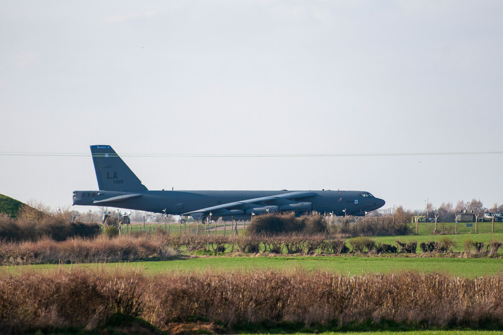 Fairford Hava Üssü’nde bir ABD B-52 bombardıman uçağı (arşiv)