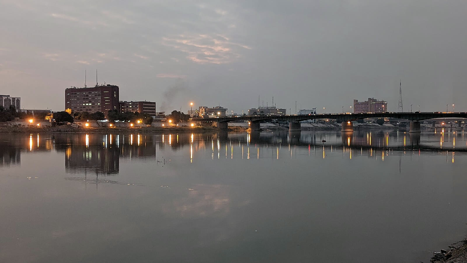 نهر دجلة في بغداد