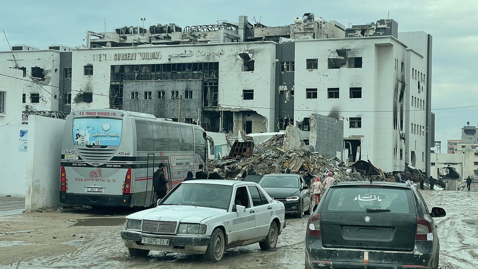 Savaşta ağır hasar gören Gazze'deki Şifa Hastanesi