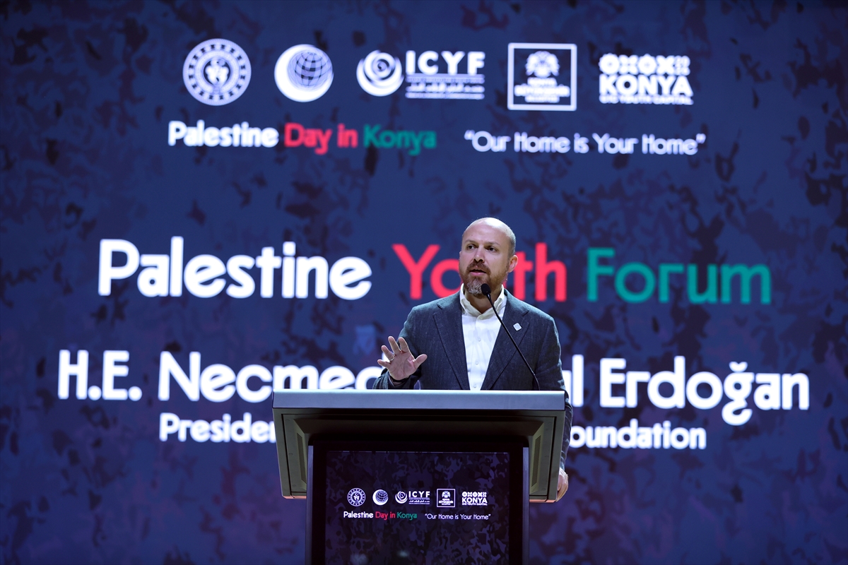 Bilal Erdoğan speaking at the Palestine Youth Forum in Konya