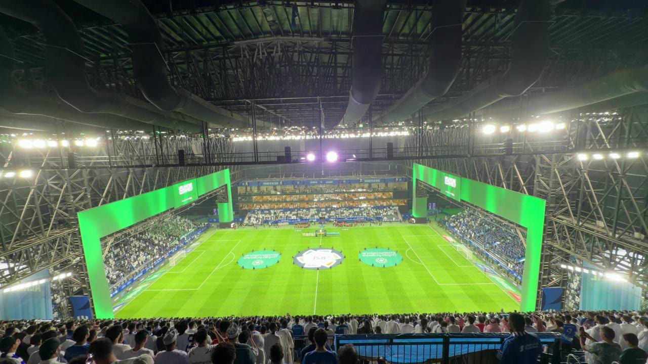 Riyad'da bir futbol stadyumu (arşiv)