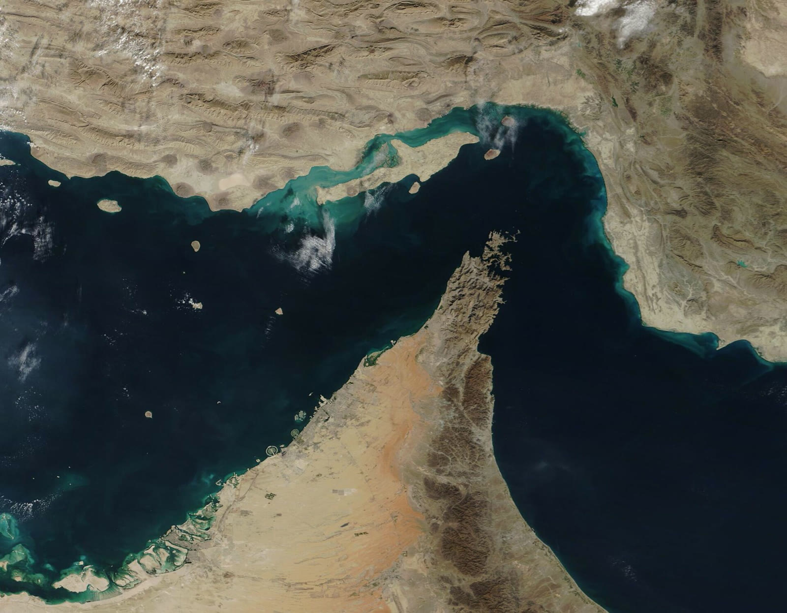 صورة بالأقمار الصناعية لمضيق هرمز (أرشيف)