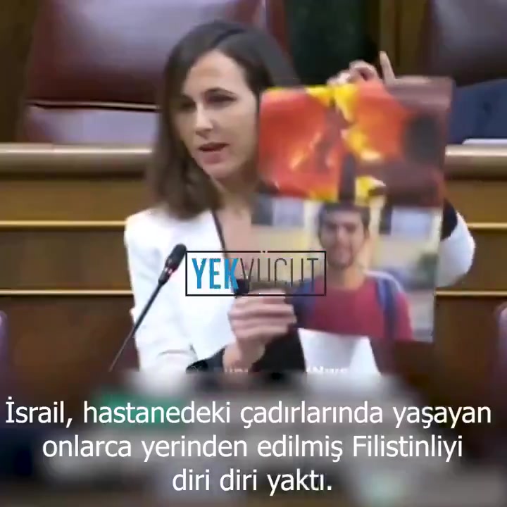 قارنت بيلارا حريق خيام غزة بغرف الغاز النازية